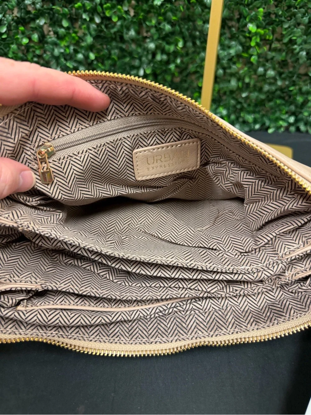 Urban Expressions Maeve Crossbody Bag
